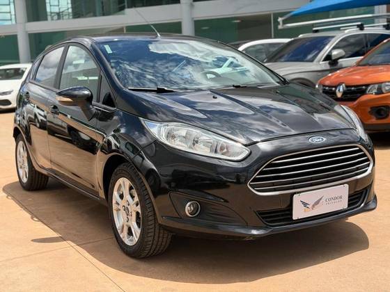 FORD FIESTA 1.6 SE HATCH 16V FLEX 4P POWERSHIFT FORD FIESTA 1.6 SE HATCH 16V FLEX 4P POWERSHIFT